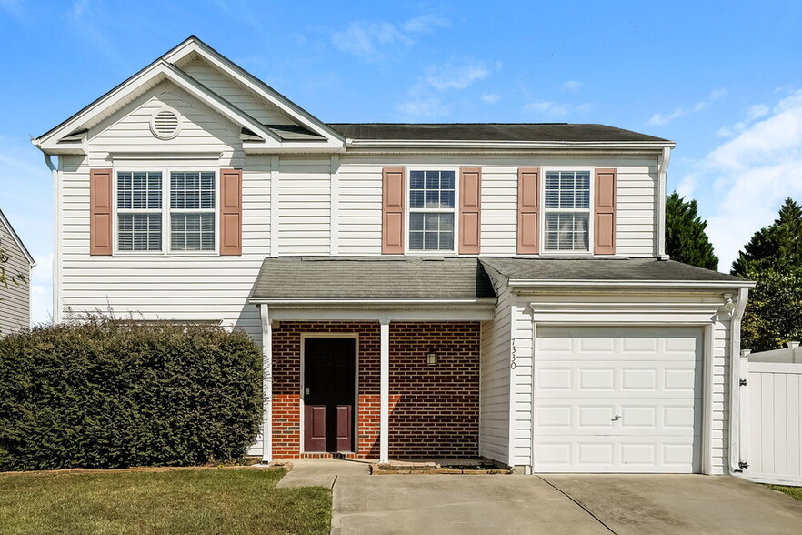 Primary Photo - 7330 Great Laurel Dr