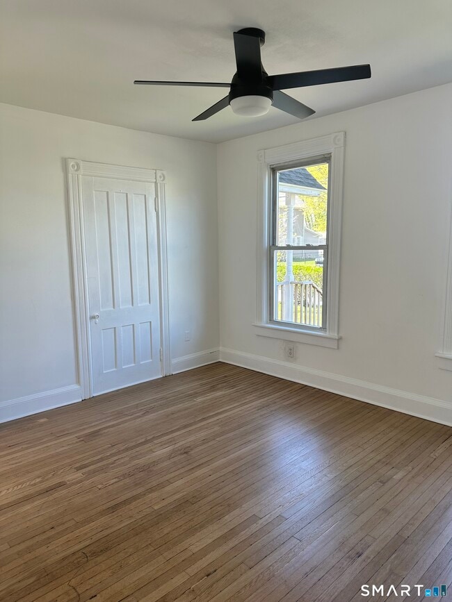 Building Photo - 42 1st St