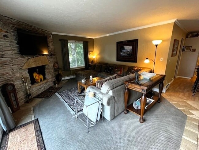 Building Photo - 1334 Straight Creek Dr