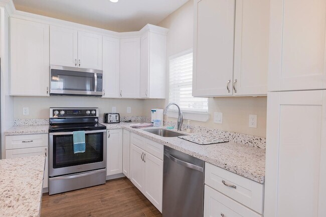 Building Photo - 4129 Fort Bend Dr