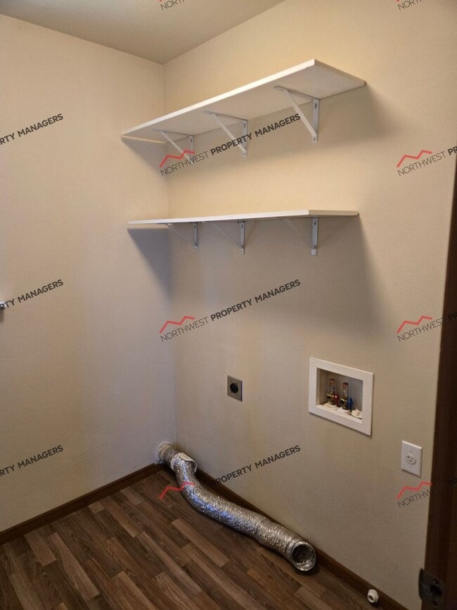 Building Photo - STATUS-AVAILABLE- |R16| $2450