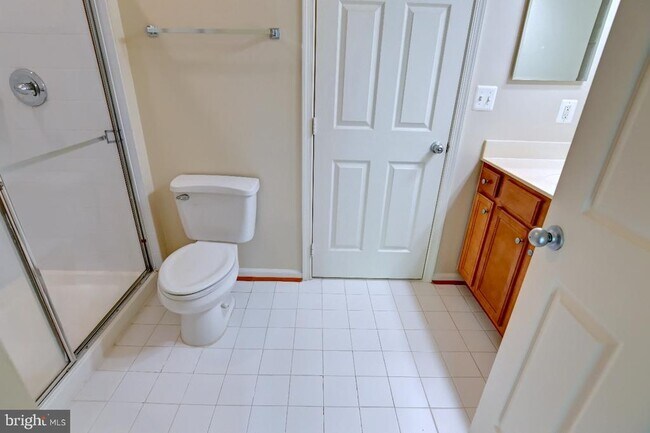 Building Photo - 1501 North Point Dr