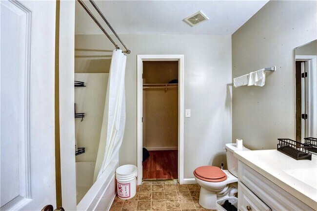 Building Photo - 1454 Persimmon Trce