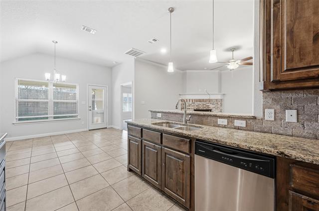 Building Photo - 713 Smyth St