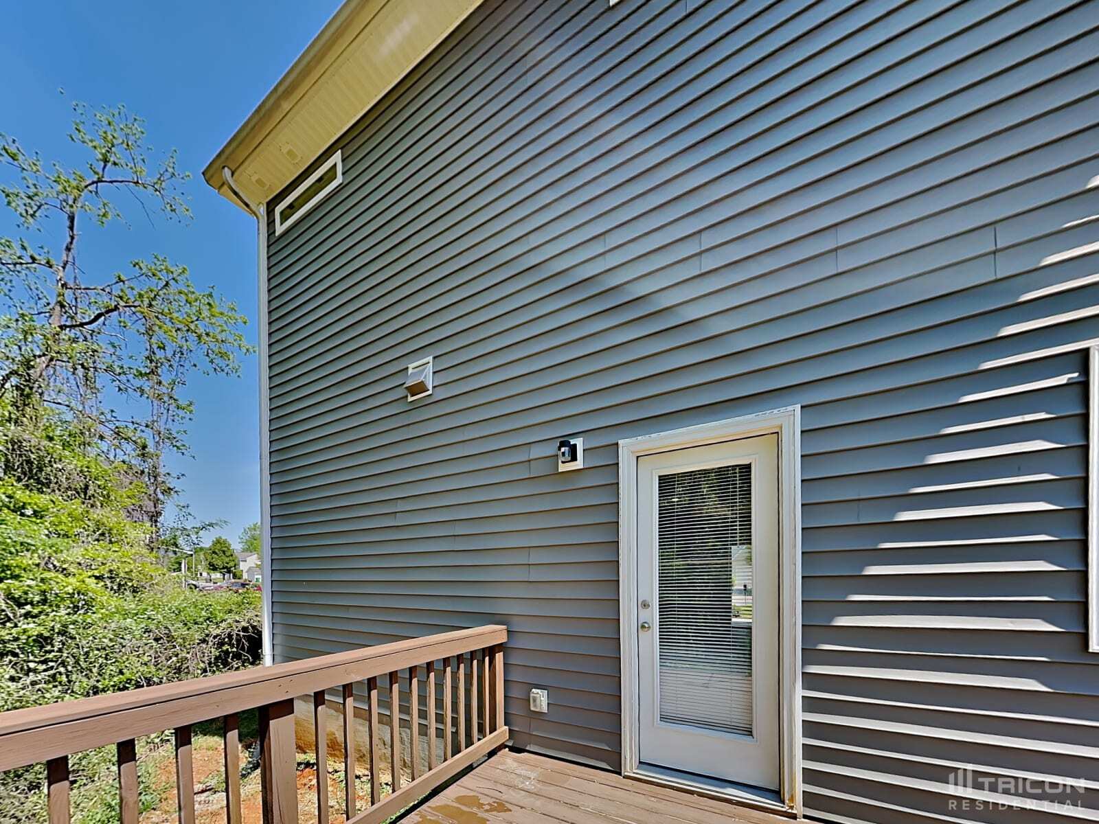 Building Photo - 5027 Elizabeth Rd