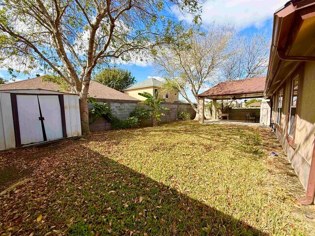 Building Photo - 2206 Calle Chiquita Ct