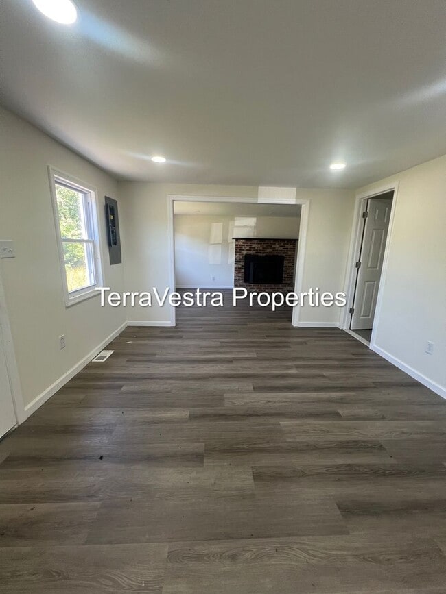 Building Photo - 3 Bed in Mullica Hill! Eligible for $500 Security Deposit.