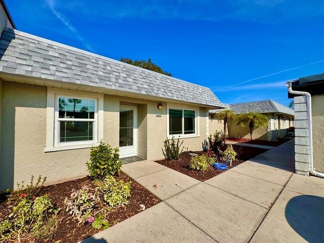 Building Photo - 3422 Trophy Blvd