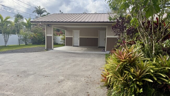 Building Photo - 16-2063-2063 Pearl Dr