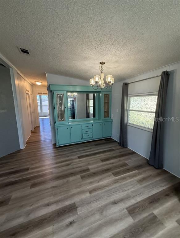 Building Photo - 1811 Sherwood Hill Dr