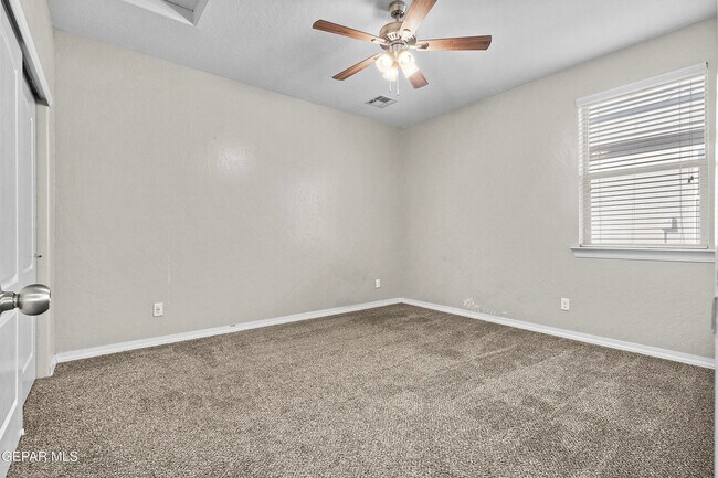 Building Photo - 12640 Mary Ponce Rd