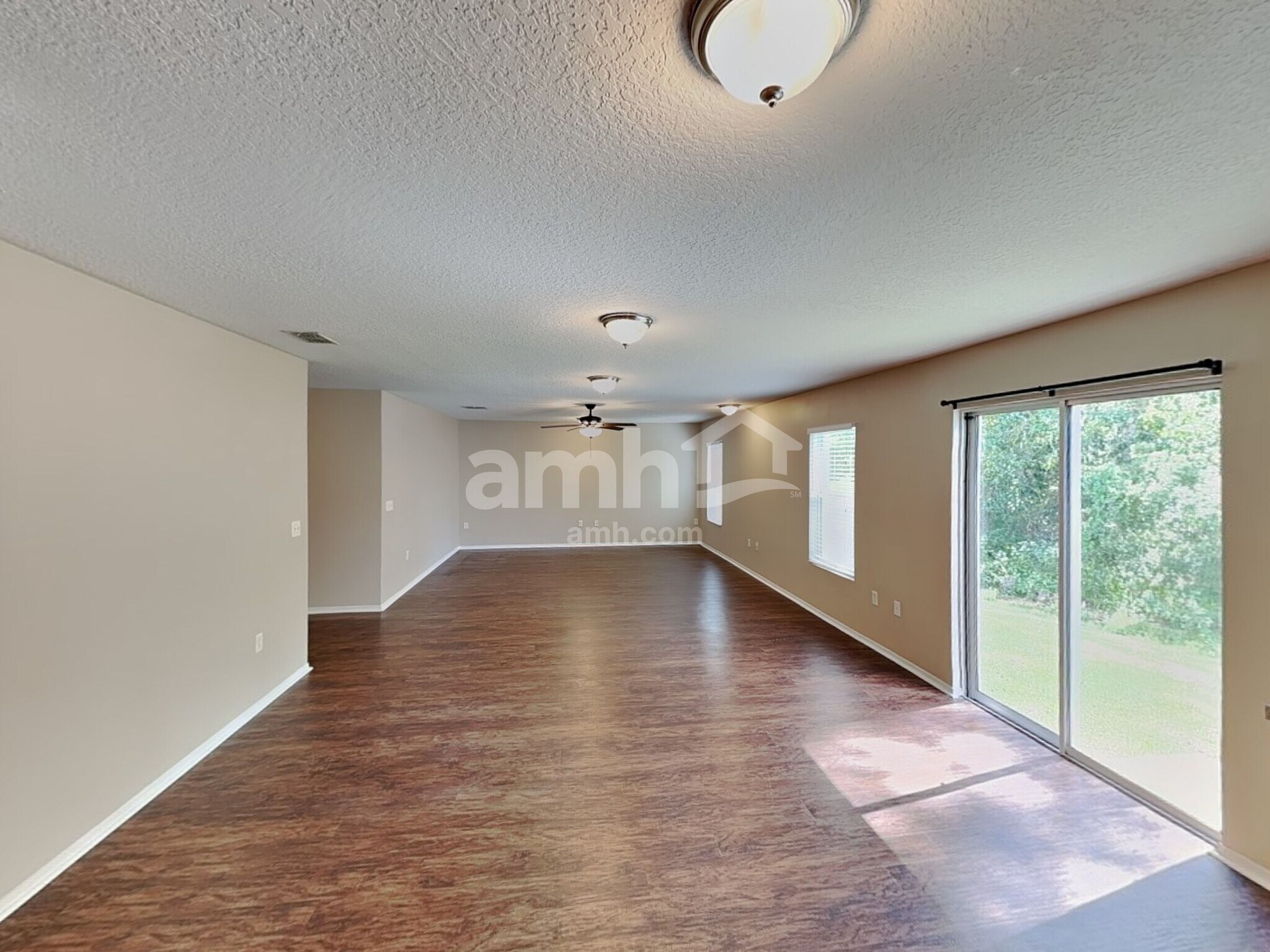 Building Photo - 7271 Wakeview Dr