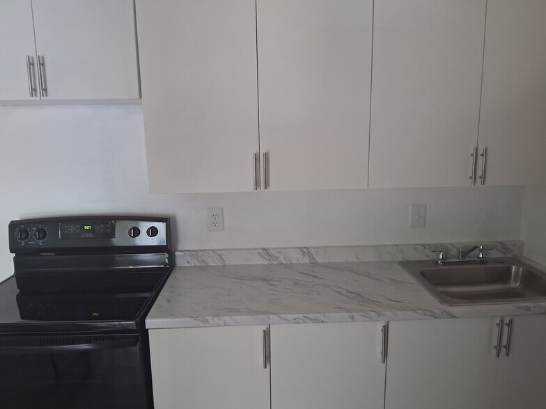 Building Photo - 207 Arnett Dr