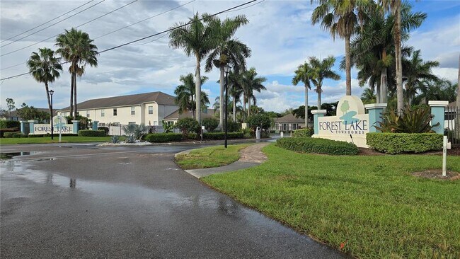 Building Photo - 3005 Palmetto Oak Dr