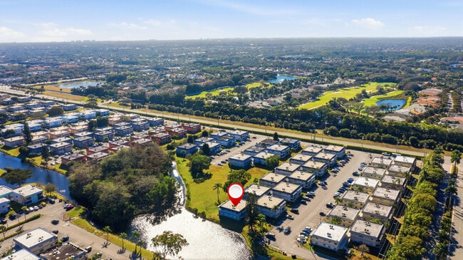 Building Photo - 669 Saxony Trail