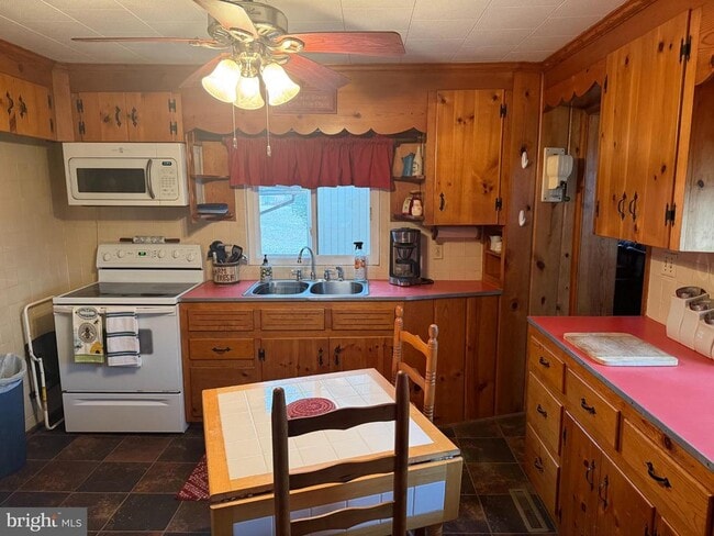 Building Photo - 7246 Sperryville Pike