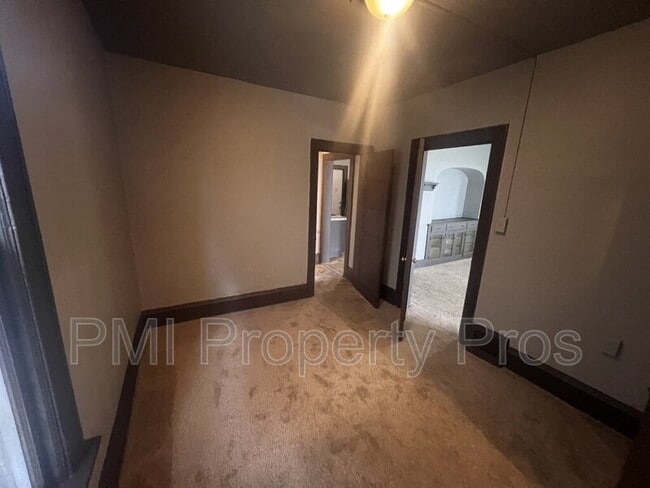 Building Photo - 2530 N 37th St