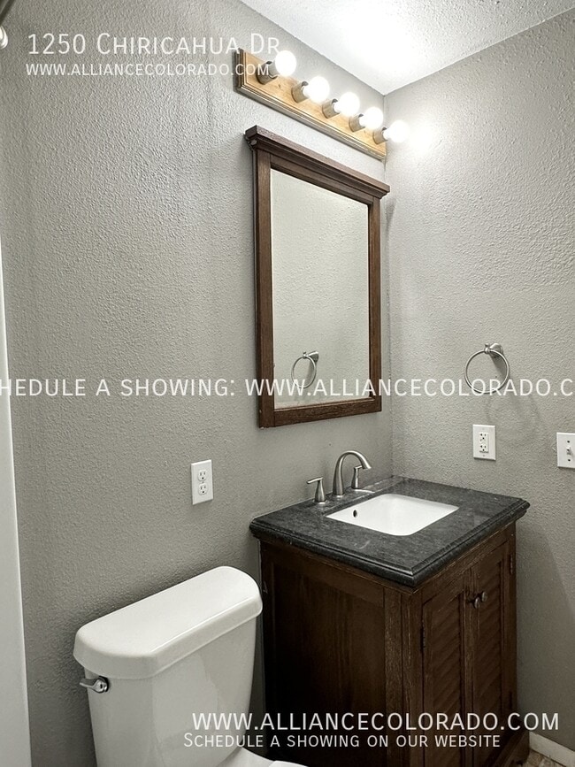 Building Photo - 1250 Chiricahua Dr