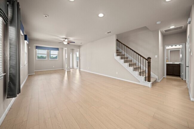 Building Photo - 17214 Broadleaf Oak Dr