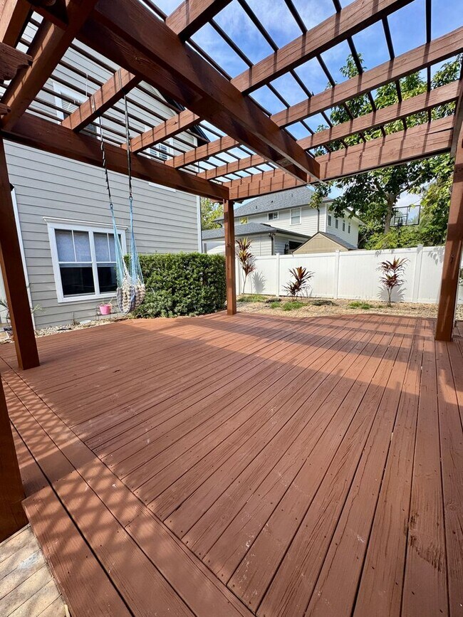 Building Photo - LUXURY RENTAL In Maitland - Winter Park Ar...