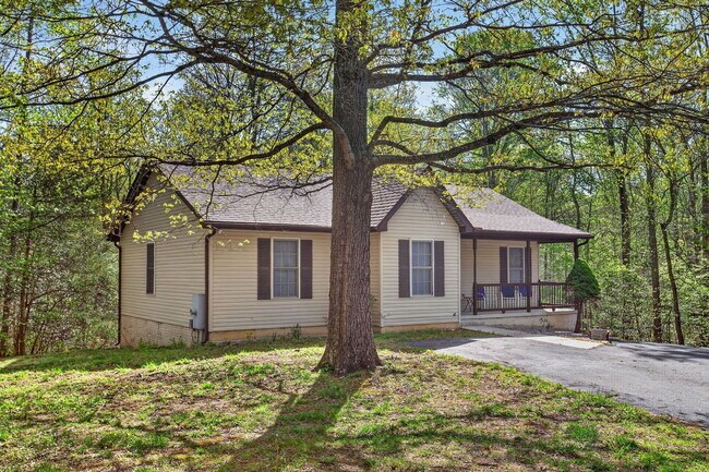 Building Photo - 15980 Crowfoot Ct