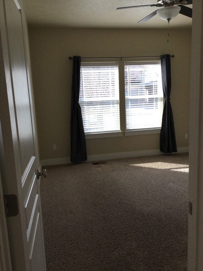 Building Photo - Boise, 3Bd/2.5Bth/2Car, 1743Sqft, Greenbriar Commons Subdivision