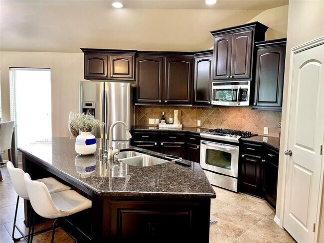 Building Photo - 25443 Lockspur Dr