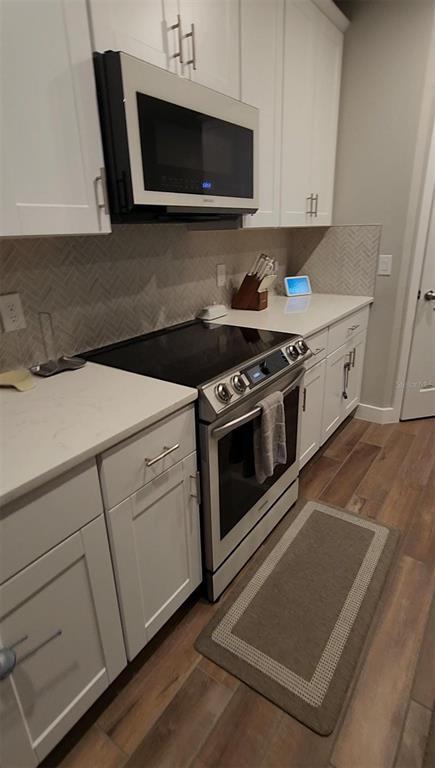 Building Photo - 17301 Back Bay Ct