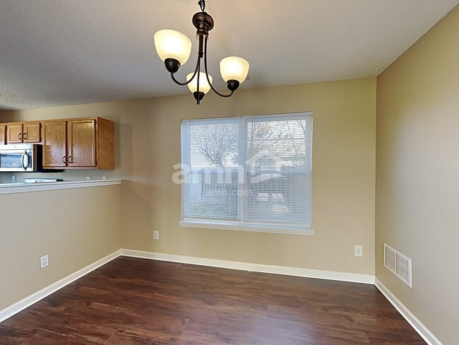 Building Photo - 2624 Santaro Ct