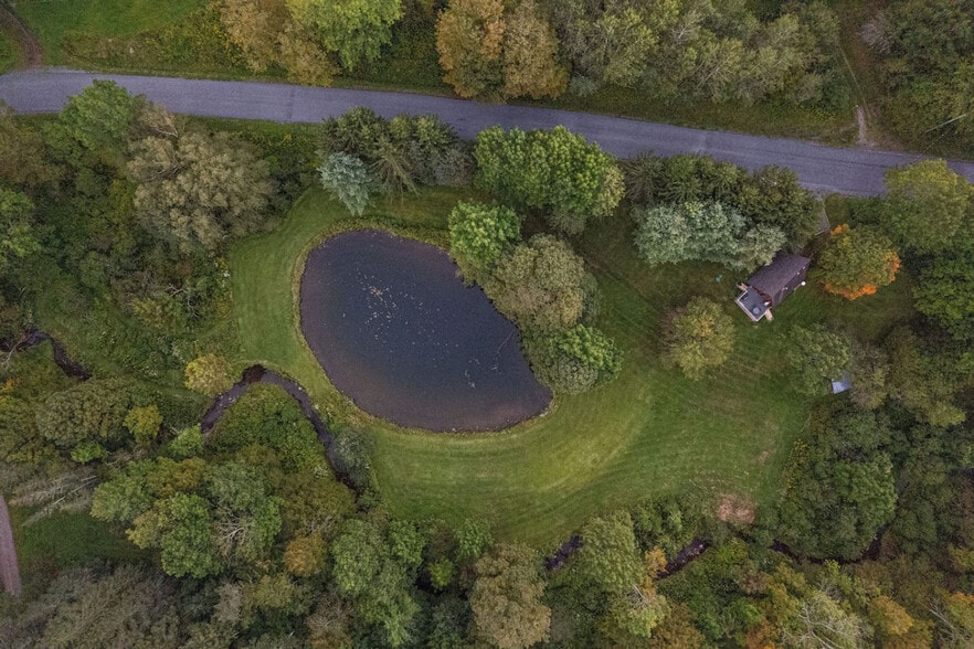 Building Photo - 614 Sanford Hollow Rd