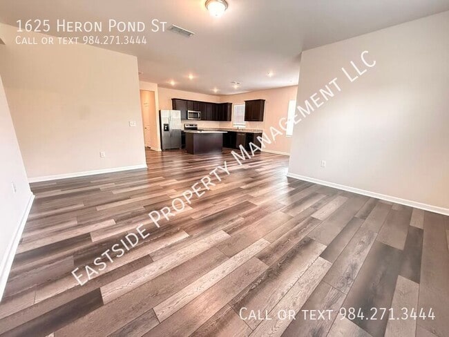 Building Photo - 1625 Heron Pond St
