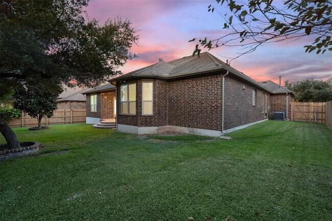 Building Photo - 8704 Old Corral Cove
