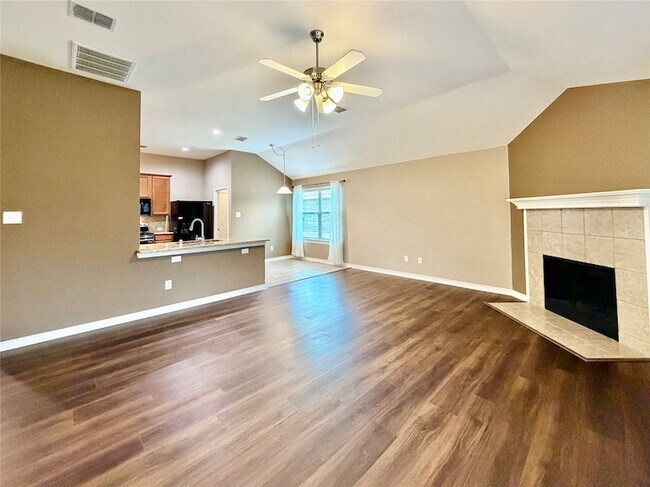 Building Photo - 3504 Northpointe Drive