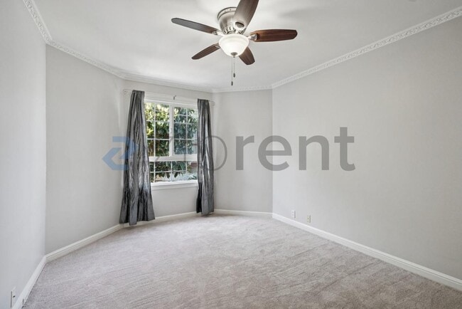 Building Photo - 16 Dunsmuir St