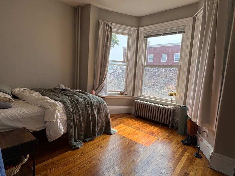 Building Photo - 271 Highland Ave