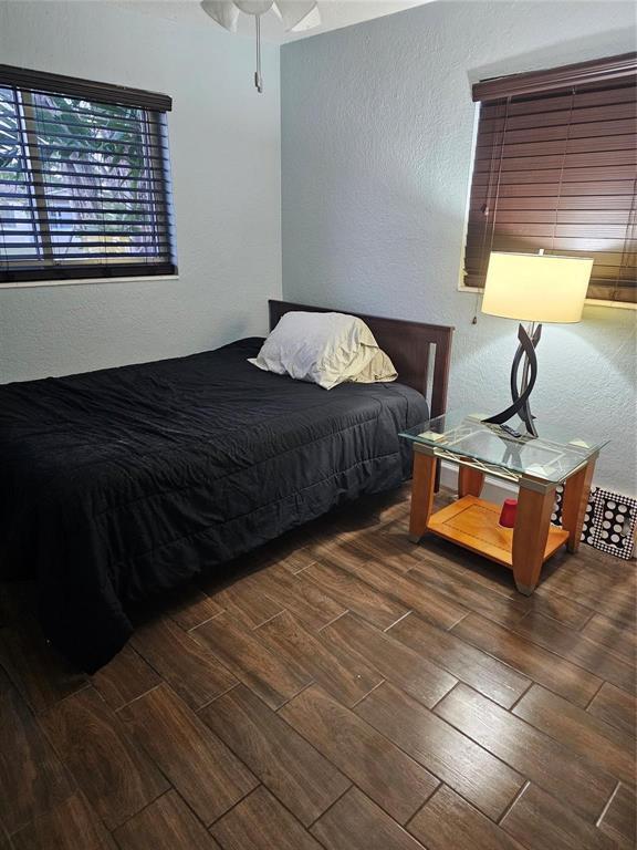 Building Photo - 3340 SW 18th St