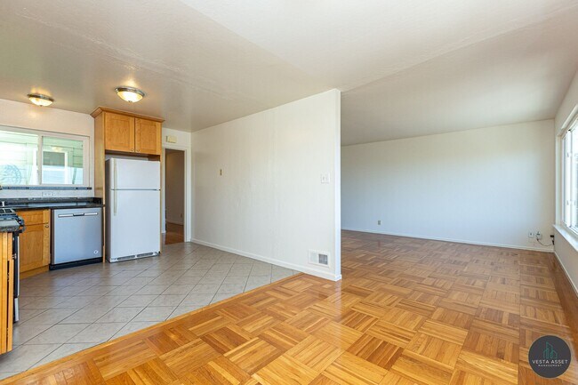 Building Photo - 153-155 Peralta Avenue