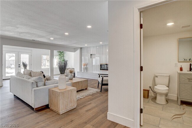 Building Photo - 2685 S Tenaya Way