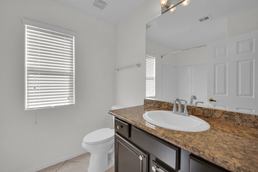 Building Photo - 1542 Misty Sky Dr