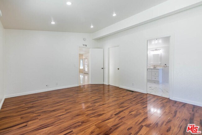 Building Photo - 27584 Onyx Ln