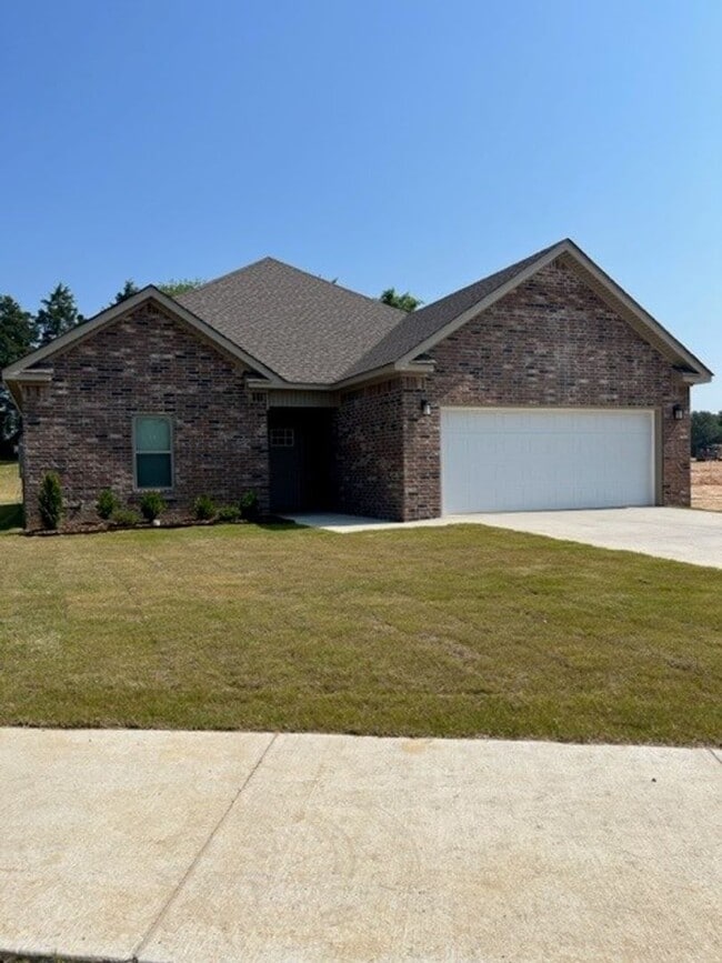 Building Photo - NEW 3 Bed / 2 Bath in Edgemont Subdivision