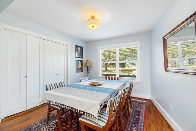 Building Photo - 3615 Murworth Dr