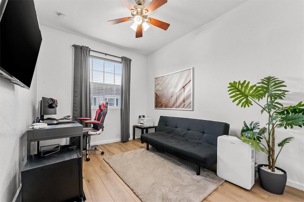 Building Photo - 151 SW 7th Ct