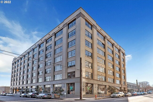 Building Photo - Irving St Lofts