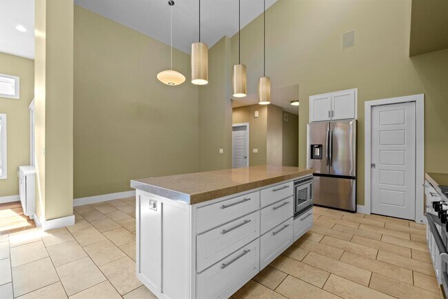 Building Photo - 2609 Oak Haven Dr