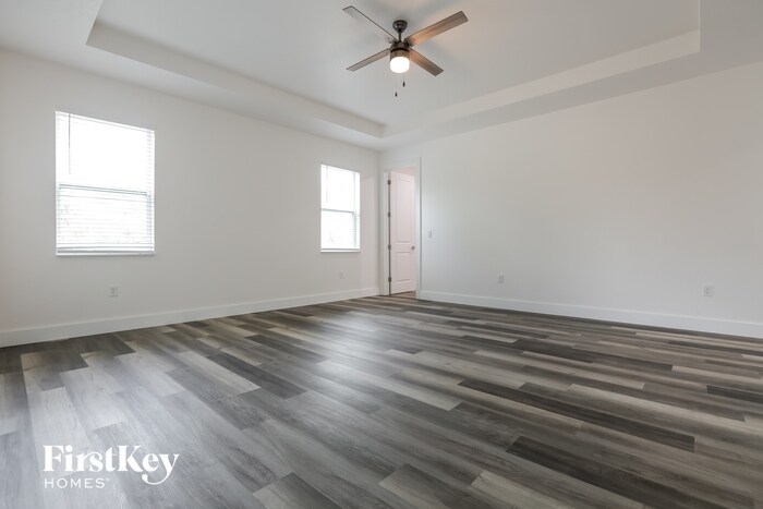 Building Photo - 2698 Escambia Cir