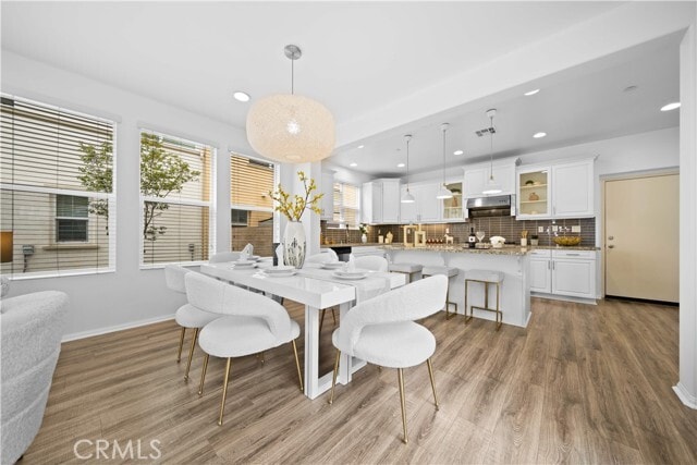 Building Photo - 145 Mongoose