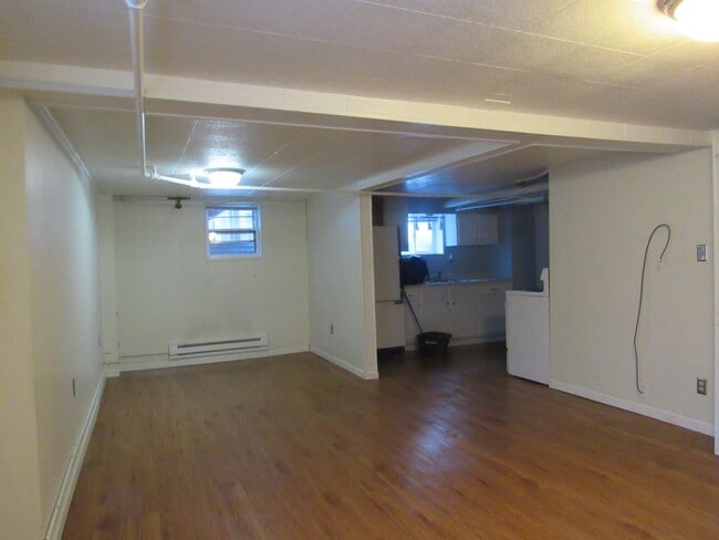 Building Photo - 555 CY Ave