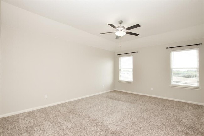 Building Photo - 217 Star Spangled Dr