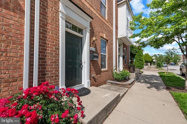 Building Photo - 4626 Fait Ave